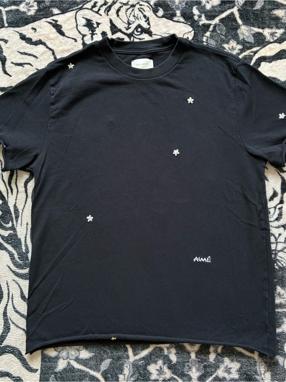 000 - AIME LEON DORE EMBROIDERED FLORAL FLOWER BLACK T SHIRT